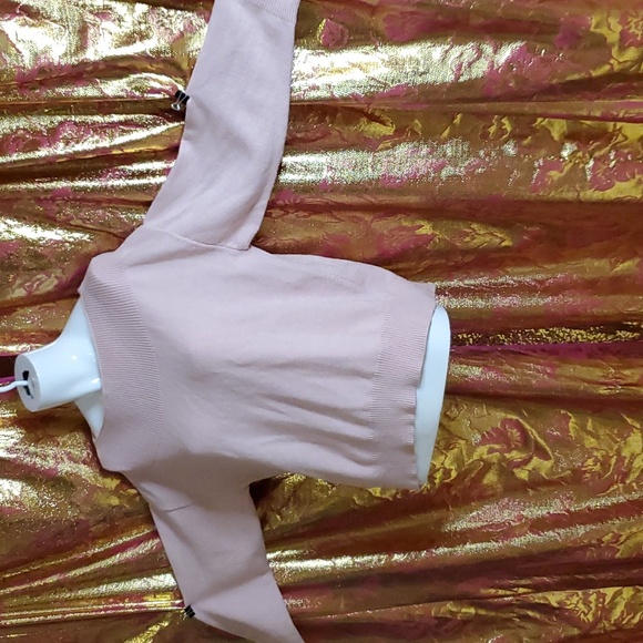 Light baby pink sweater - Picture 2 of 13